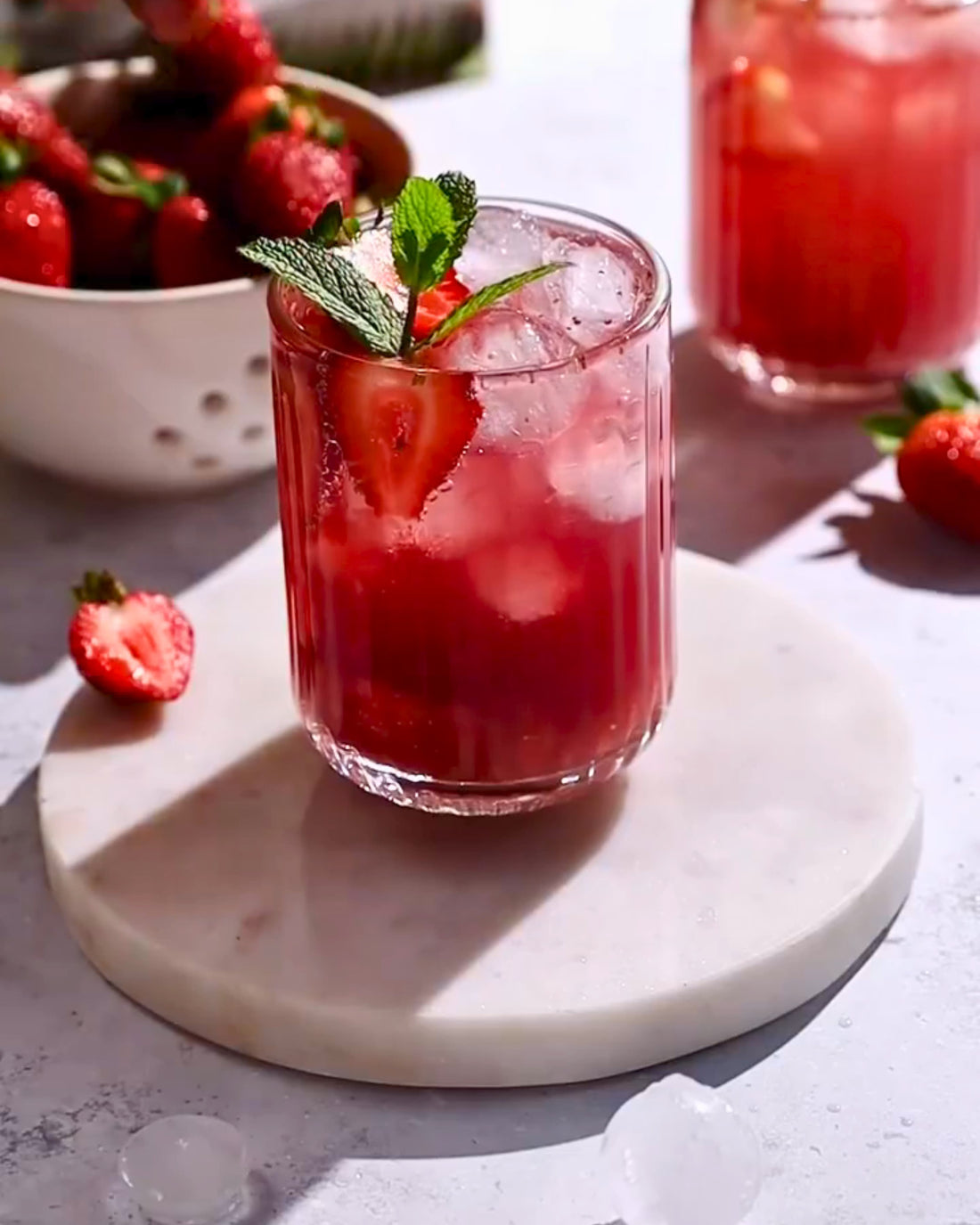 Very strawberry with bubbles